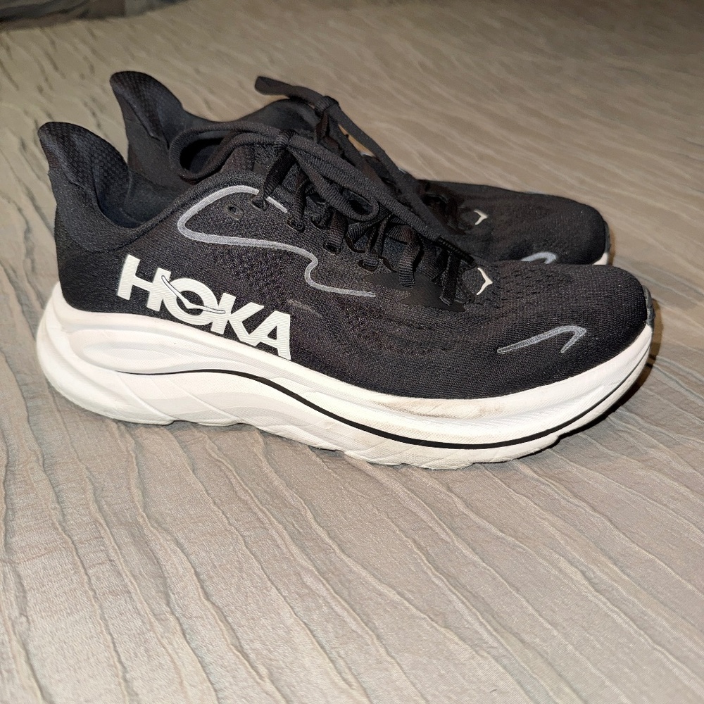 Hoka Clifton 10 Women's running shoes size 8.5